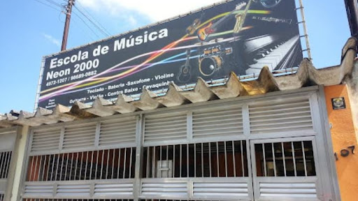 Escola de Musica Neon 2000